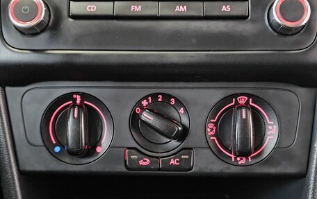 Volkswagen Polo VI (EU Market), 2012 год, 895 000 рублей, 21 фотография