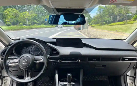 Mazda 3, 2021 год, 1 298 000 рублей, 9 фотография