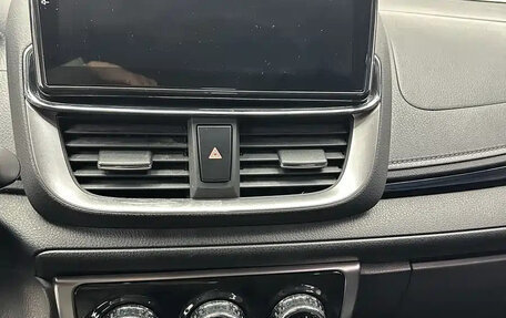 Toyota Yaris XP150 рестайлинг, 2021 год, 1 070 000 рублей, 10 фотография