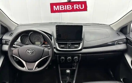 Toyota Yaris XP150 рестайлинг, 2021 год, 1 070 000 рублей, 8 фотография