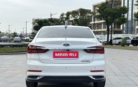 Ford Escort, 2022 год, 1 300 004 рублей, 6 фотография