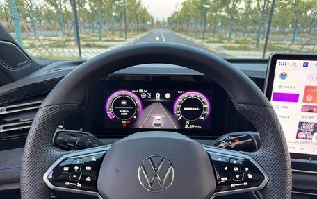 Volkswagen Tiguan, 2025 год, 4 970 000 рублей, 17 фотография