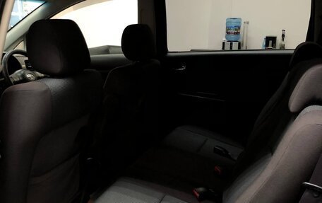 Toyota Wish II, 2003 год, 745 000 рублей, 11 фотография