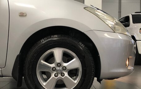 Toyota Wish II, 2003 год, 745 000 рублей, 22 фотография