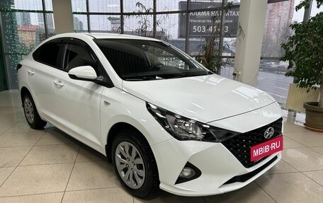 Hyundai Solaris II рестайлинг, 2021 год, 1 649 000 рублей, 3 фотография