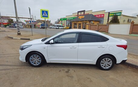 Hyundai Solaris II рестайлинг, 2021 год, 1 400 000 рублей, 1 фотография