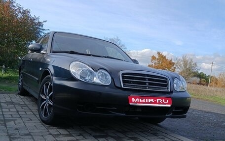 Hyundai Sonata IV рестайлинг, 2005 год, 275 000 рублей, 1 фотография