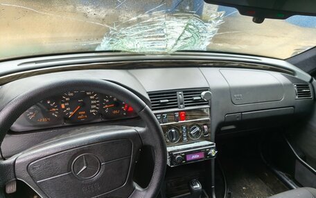 Mercedes-Benz C-Класс, 1994 год, 230 000 рублей, 7 фотография