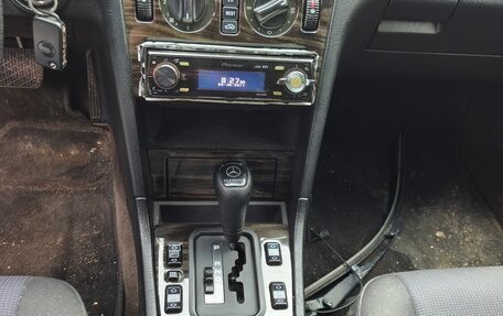 Mercedes-Benz C-Класс, 1994 год, 230 000 рублей, 8 фотография