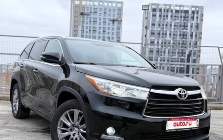 Toyota Highlander III, 2014 год, 2 698 000 рублей, 4 фотография