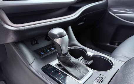 Toyota Highlander III, 2014 год, 2 698 000 рублей, 16 фотография