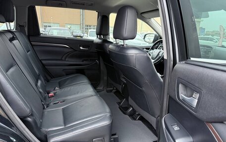 Toyota Highlander III, 2014 год, 2 698 000 рублей, 23 фотография