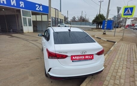 Hyundai Solaris II рестайлинг, 2021 год, 1 400 000 рублей, 3 фотография