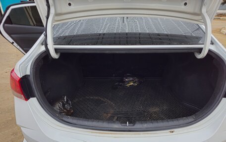 Hyundai Solaris II рестайлинг, 2021 год, 1 400 000 рублей, 8 фотография