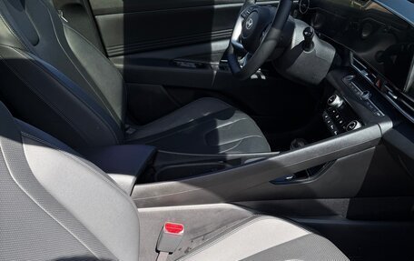 Hyundai Elantra, 2024 год, 2 199 000 рублей, 8 фотография