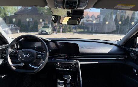 Hyundai Elantra, 2024 год, 2 199 000 рублей, 11 фотография