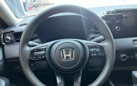 Honda Vezel, 2022 год, 1 310 000 рублей, 10 фотография