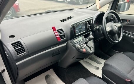 Toyota Wish II, 2003 год, 909 000 рублей, 13 фотография