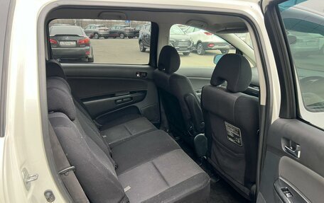 Toyota Wish II, 2003 год, 909 000 рублей, 17 фотография