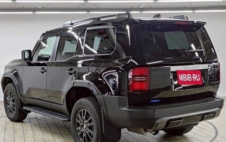 Toyota Land Cruiser Prado, 2024 год, 7 400 000 рублей, 7 фотография