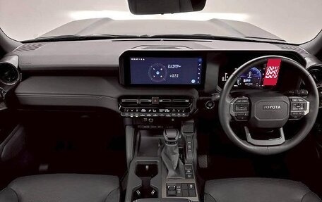 Toyota Land Cruiser Prado, 2024 год, 7 400 000 рублей, 11 фотография