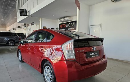 Toyota Prius, 2011 год, 1 075 000 рублей, 9 фотография