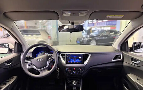 Hyundai Verna, 2021 год, 1 050 000 рублей, 6 фотография