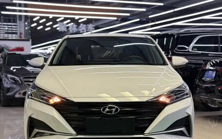 Hyundai Verna, 2021 год, 1 050 000 рублей, 2 фотография