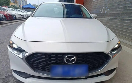 Mazda 3, 2022 год, 1 372 500 рублей, 2 фотография