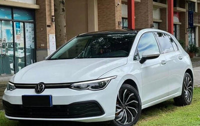 Volkswagen Golf VIII, 2021 год, 1 590 000 рублей, 1 фотография