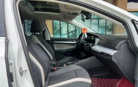 Volkswagen Golf VIII, 2021 год, 1 590 000 рублей, 10 фотография