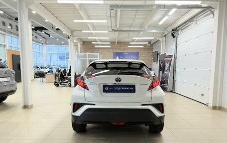 Toyota C-HR I рестайлинг, 2018 год, 2 399 900 рублей, 5 фотография