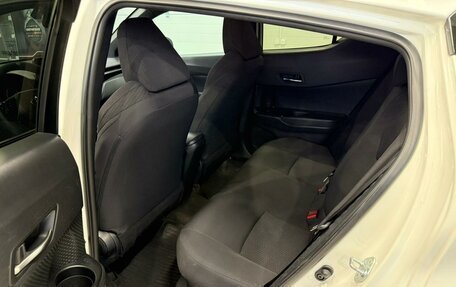 Toyota C-HR I рестайлинг, 2018 год, 2 399 900 рублей, 17 фотография