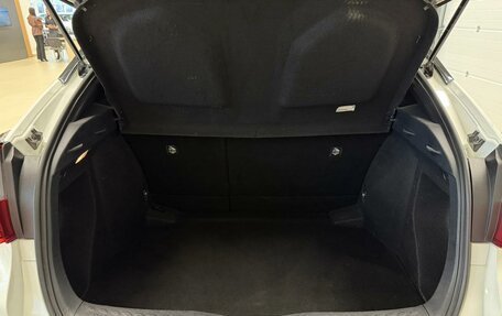 Toyota C-HR I рестайлинг, 2018 год, 2 399 900 рублей, 19 фотография