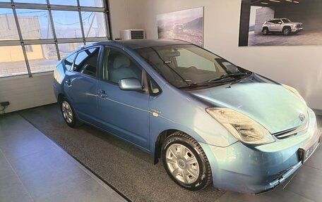 Toyota Prius, 2008 год, 630 000 рублей, 4 фотография