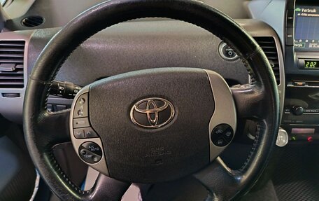 Toyota Prius, 2008 год, 630 000 рублей, 17 фотография
