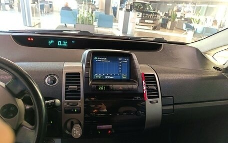 Toyota Prius, 2008 год, 630 000 рублей, 18 фотография