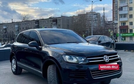 Volkswagen Touareg III, 2011 год, 1 950 000 рублей, 3 фотография