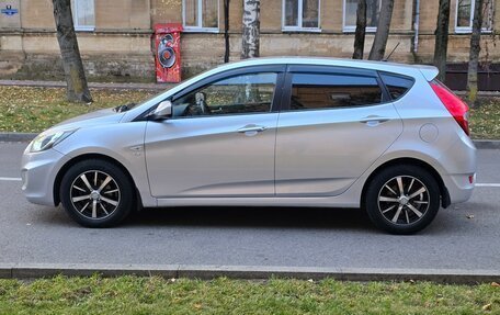 Hyundai Solaris II рестайлинг, 2011 год, 938 000 рублей, 6 фотография