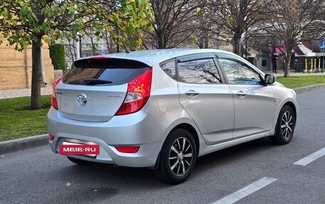 Hyundai Solaris II рестайлинг, 2011 год, 938 000 рублей, 3 фотография