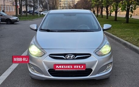 Hyundai Solaris II рестайлинг, 2011 год, 938 000 рублей, 8 фотография