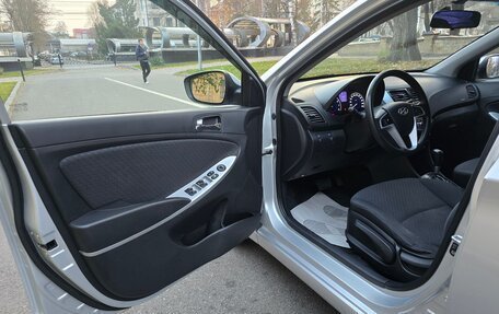 Hyundai Solaris II рестайлинг, 2011 год, 938 000 рублей, 27 фотография