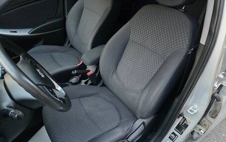 Hyundai Solaris II рестайлинг, 2011 год, 938 000 рублей, 29 фотография