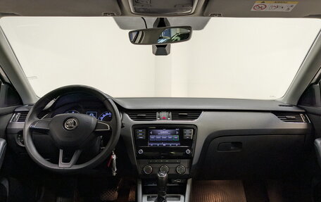 Skoda Octavia, 2018 год, 1 580 000 рублей, 14 фотография