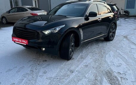 Infiniti FX II, 2010 год, 2 000 000 рублей, 13 фотография