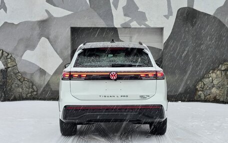 Volkswagen Tiguan, 2025 год, 4 750 000 рублей, 5 фотография