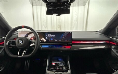 BMW M5, 2025 год, 21 032 176 рублей, 7 фотография