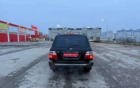 Toyota Land Cruiser 100 рестайлинг 2, 2005 год, 1 550 000 рублей, 14 фотография