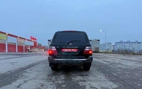 Toyota Land Cruiser 100 рестайлинг 2, 2005 год, 1 550 000 рублей, 15 фотография