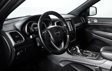 Jeep Grand Cherokee, 2016 год, 3 490 000 рублей, 15 фотография